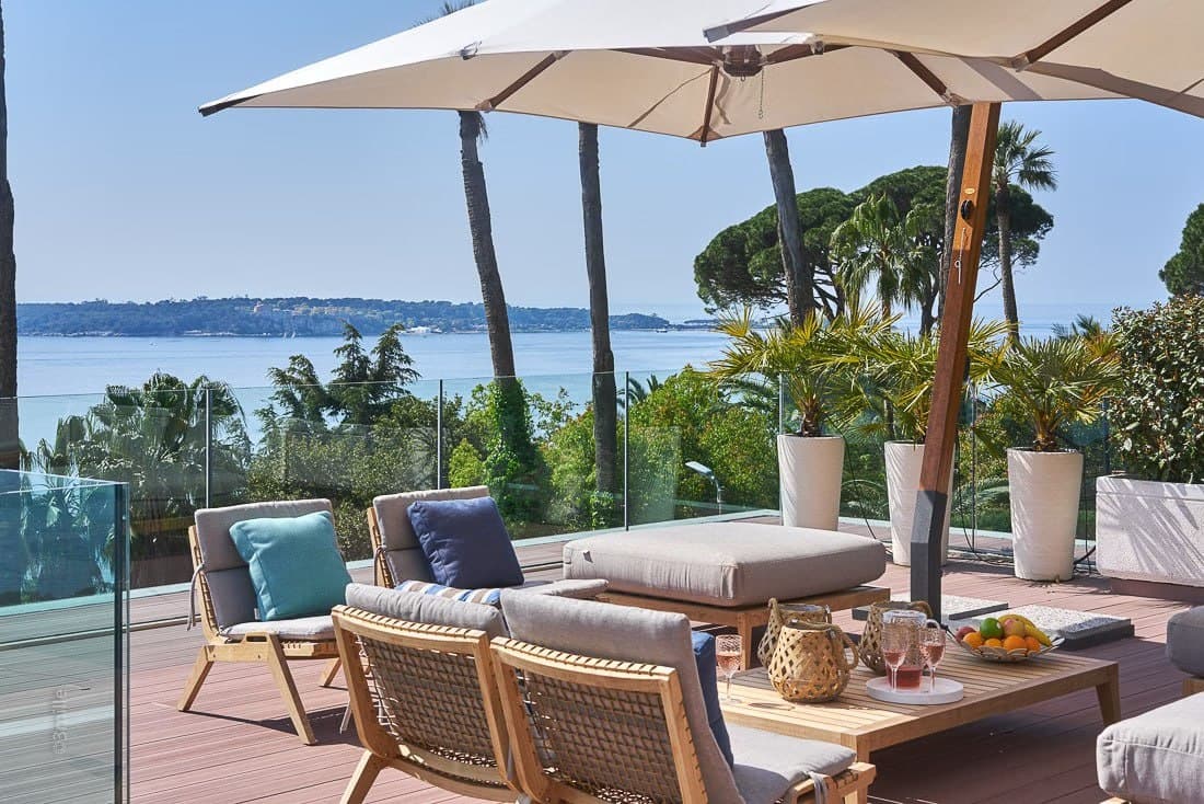 Luxury Sea View Apartment in Cannes